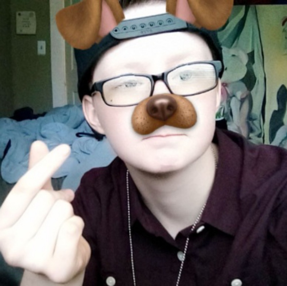 Meet your Posher, Max